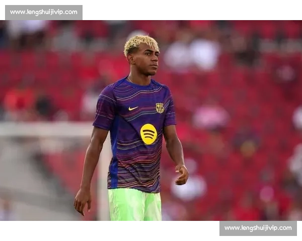 巴萨新赛季战术革命:尼科 + 亚马尔双翼闪电战,拉菲尼亚前腰掌控全局 巴萨新赛季战术革命:尼科 + 亚马尔双翼闪电战,拉菲尼亚前腰掌控全局