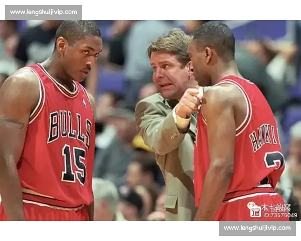 多诺万名人堂演讲:致谢公牛与恩师,致敬诺阿与佛大王朝 多诺万名人堂演讲:致谢公牛与恩师,致敬诺阿与佛大王朝